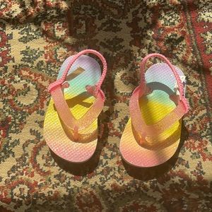 The Children’s Place toddler sandals 💙💜💛💗
